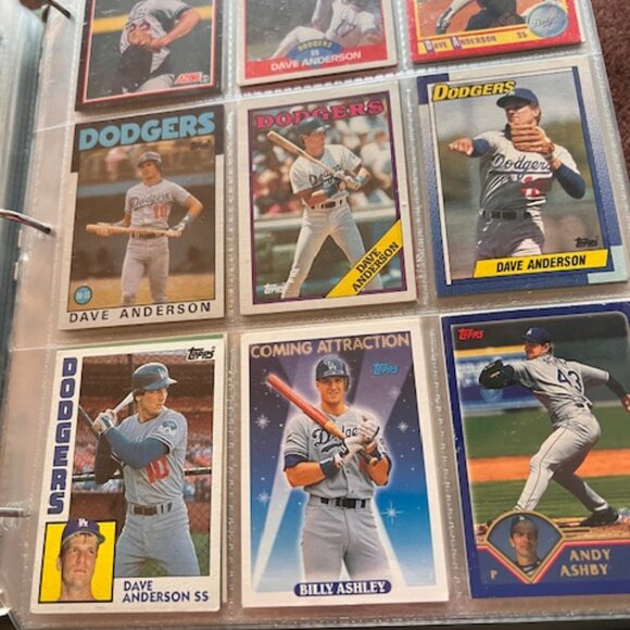 Huge Lot Baseball Cards - Multiple teams/listings. - Picture 12 of 13
